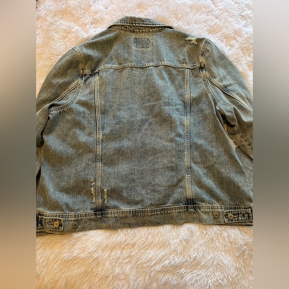 Old Navy Distressed Denim Jacket - Picture 3 of 4